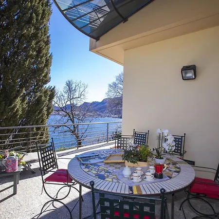 فيلة لا رينا ديل نورتي Lake Como